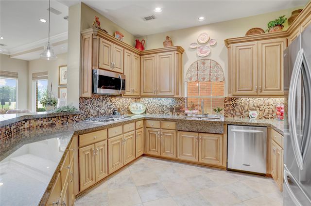 3911 Turnberry Drive, Sugar Land, TX 77479