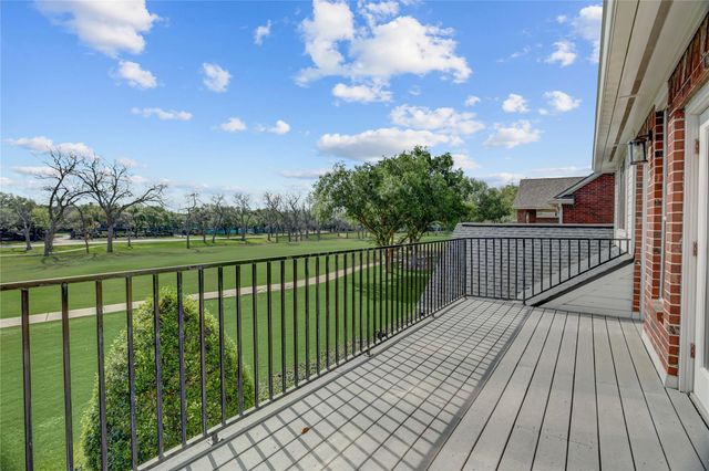 3911 Turnberry Drive, Sugar Land, TX 77479