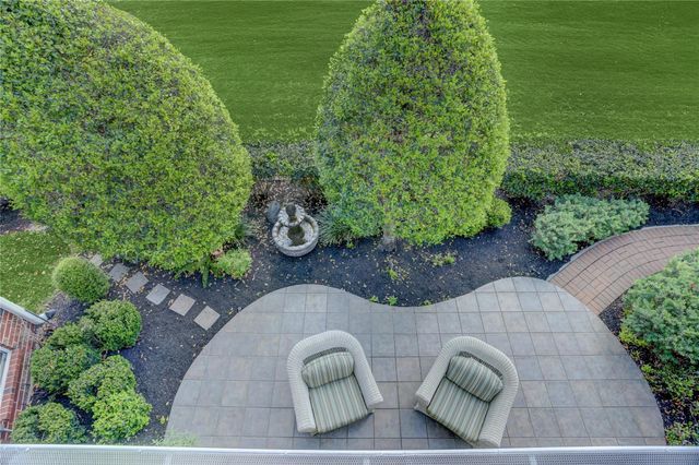 3911 Turnberry Drive, Sugar Land, TX 77479