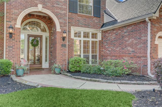 3911 Turnberry Drive, Sugar Land, TX 77479