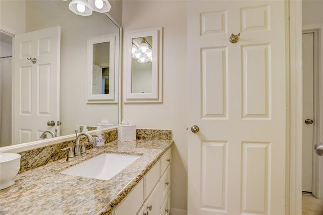 3911 Turnberry Drive, Sugar Land, TX 77479