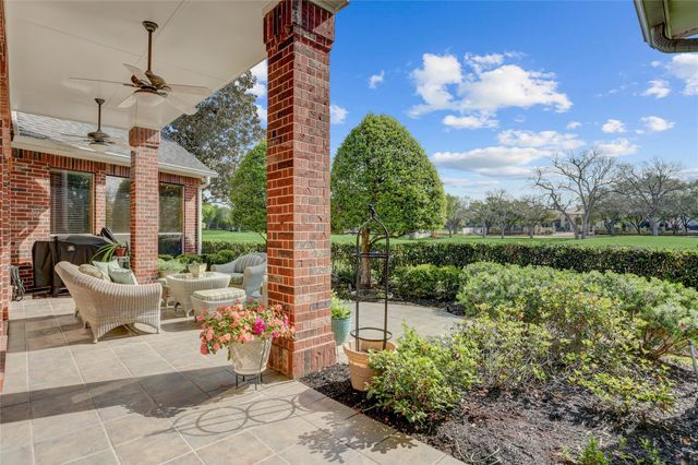 3911 Turnberry Drive, Sugar Land, TX 77479