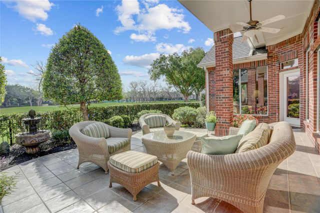 3911 Turnberry Drive, Sugar Land, TX 77479