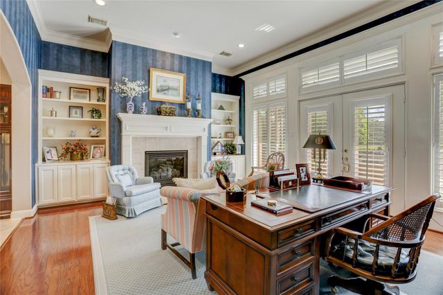 3911 Turnberry Drive, Sugar Land, TX 77479