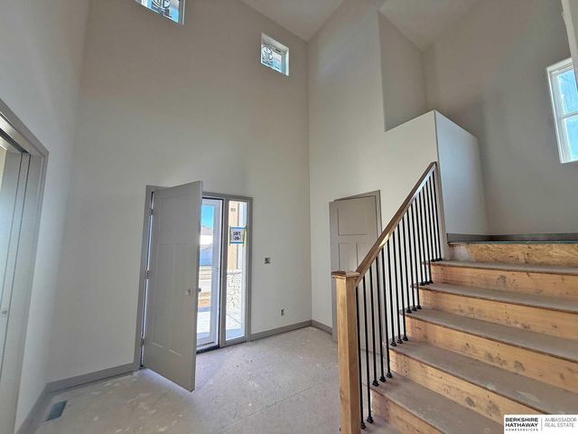 21809 I Street, Elkhorn, NE 68022