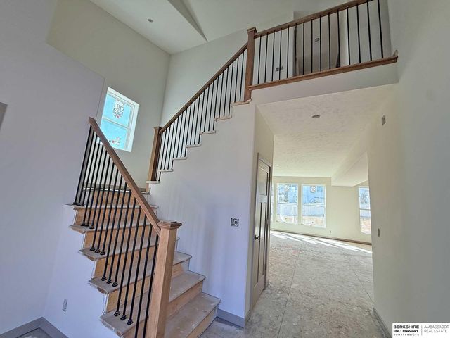 21809 I Street, Elkhorn, NE 68022