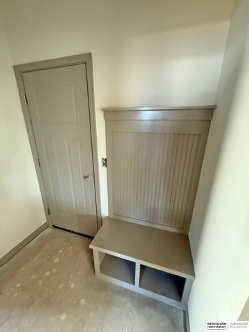 21809 I Street, Elkhorn, NE 68022