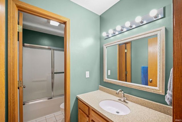 5016 Chimneylake Drive, Lafayette, IN 47905