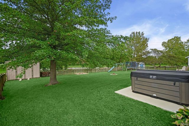 5016 Chimneylake Drive, Lafayette, IN 47905