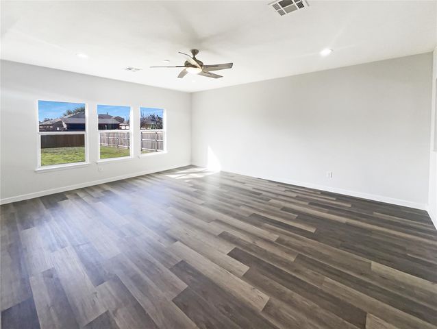 127 Campos DR, Hutto, TX 78634