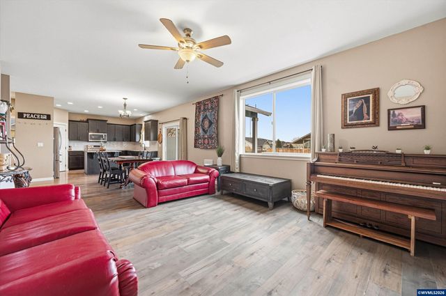 435 SE Belgian St, Sublimity, OR 97385