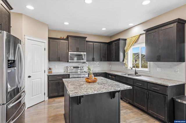 435 SE Belgian St, Sublimity, OR 97385