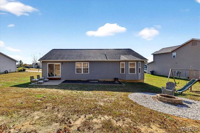 37 Briar Way, Moscow Mills, MO 63362