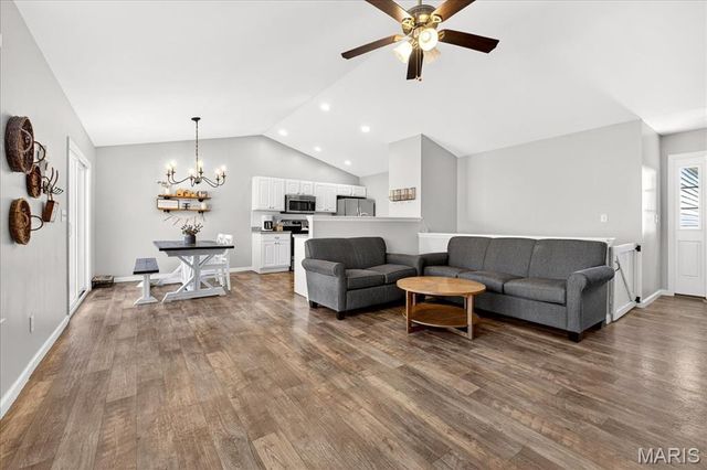 37 Briar Way, Moscow Mills, MO 63362