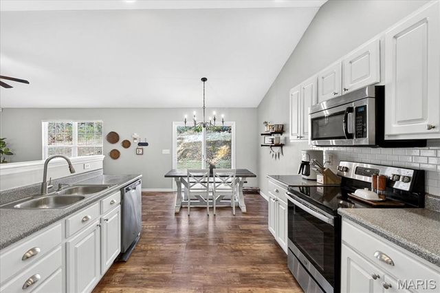 37 Briar Way, Moscow Mills, MO 63362