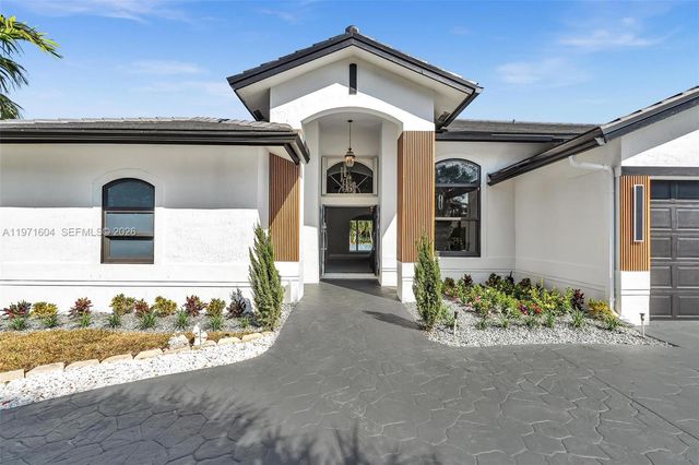 12555 SW 34th Pl, Davie, FL 33330