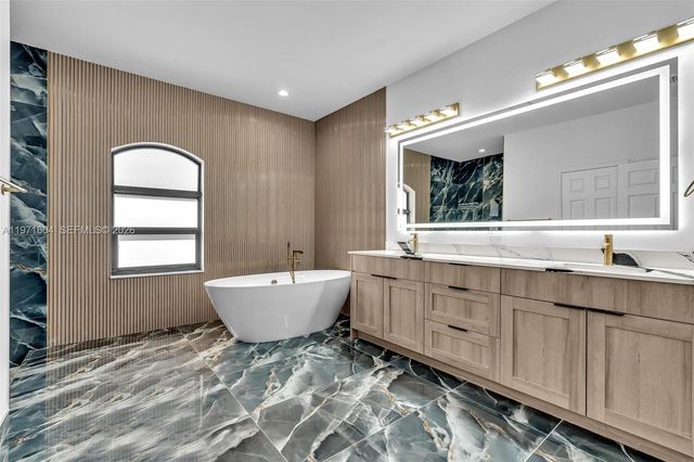 12555 SW 34th Pl, Davie, FL 33330