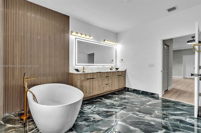 12555 SW 34th Pl, Davie, FL 33330