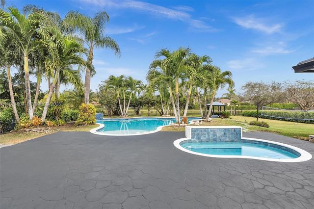 12555 SW 34th Pl, Davie, FL 33330