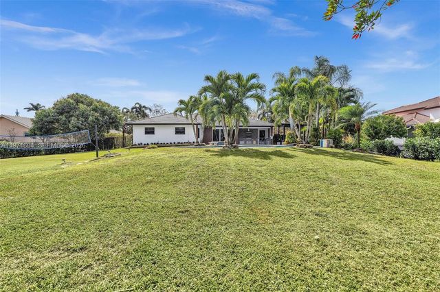 12555 SW 34th Pl, Davie, FL 33330