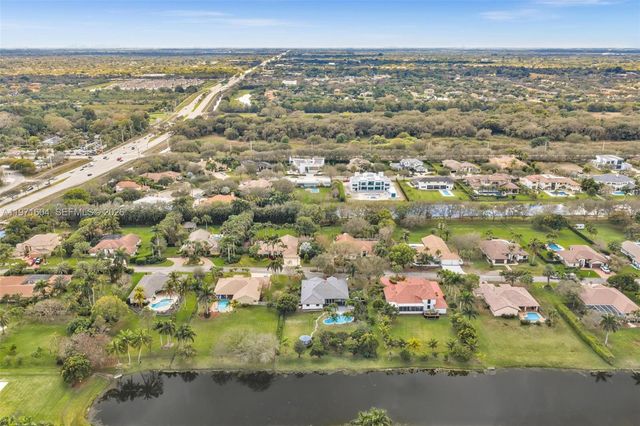 12555 SW 34th Pl, Davie, FL 33330