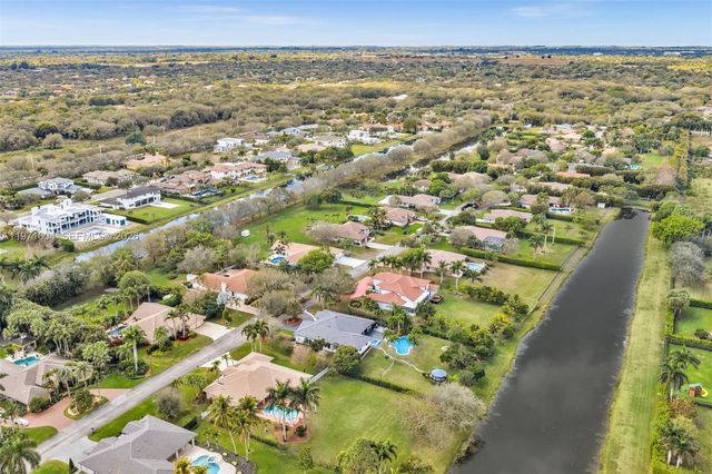 12555 SW 34th Pl, Davie, FL 33330