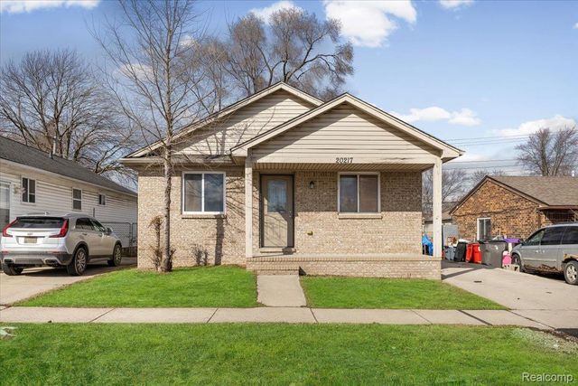 20217 14 Mile Road, Clinton Charter Township, MI 48035