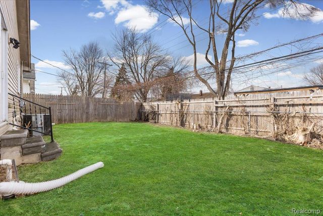 20217 14 Mile Road, Clinton Charter Township, MI 48035