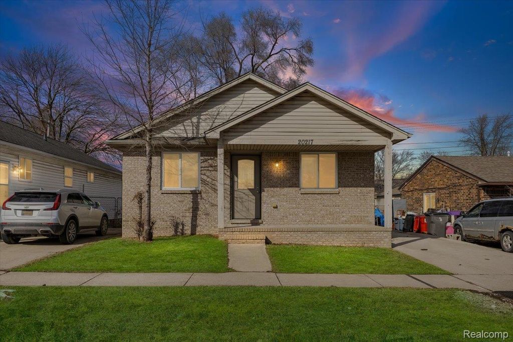 20217 14 Mile Road, Clinton Charter Township, MI 48035