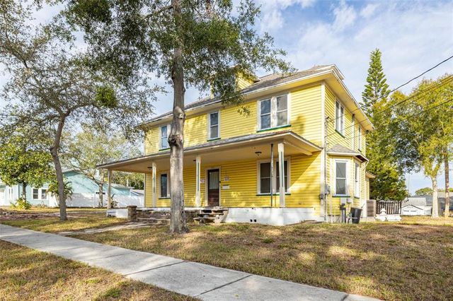553 DIVISION STREET, Tarpon Springs, FL 34689