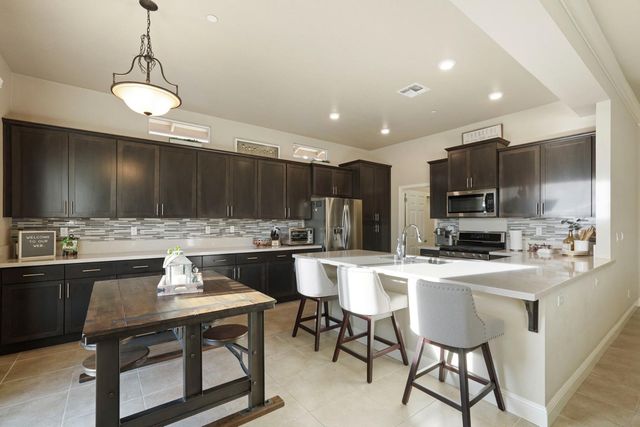 752 Stargell Way, Galt, CA 95632