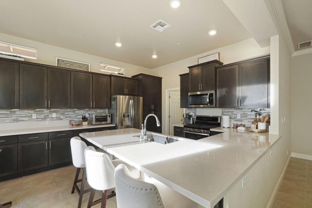 752 Stargell Way, Galt, CA 95632