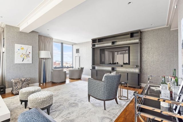 1 Avery 27B, Boston, MA 02111