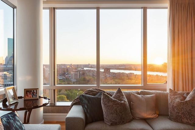 1 Avery 27B, Boston, MA 02111
