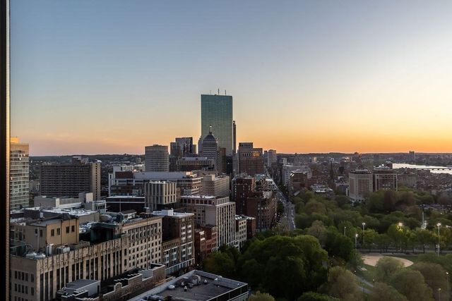 1 Avery 27B, Boston, MA 02111
