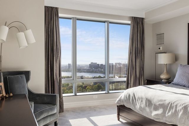 1 Avery 27B, Boston, MA 02111