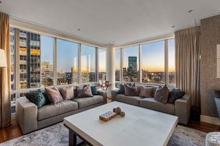 1 Avery 27B, Boston, MA 02111