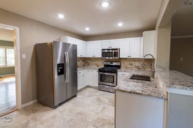 4302 HUGHES DRIVE, Wichita Falls, TX 76308