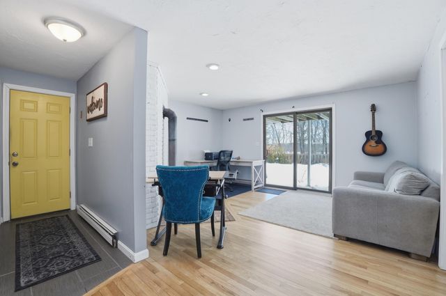 63 Deer Ridge Road, Mashpee, MA 02649