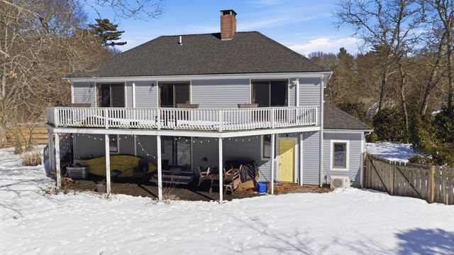 63 Deer Ridge Road, Mashpee, MA 02649