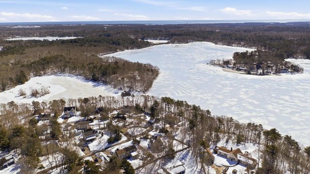 63 Deer Ridge Road, Mashpee, MA 02649