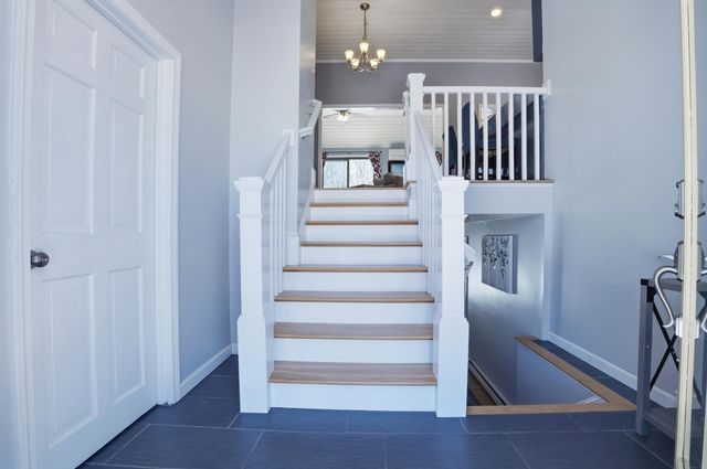 63 Deer Ridge Road, Mashpee, MA 02649