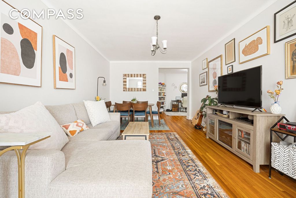 3441 85th St Apt 2R, New York City, NY 11372