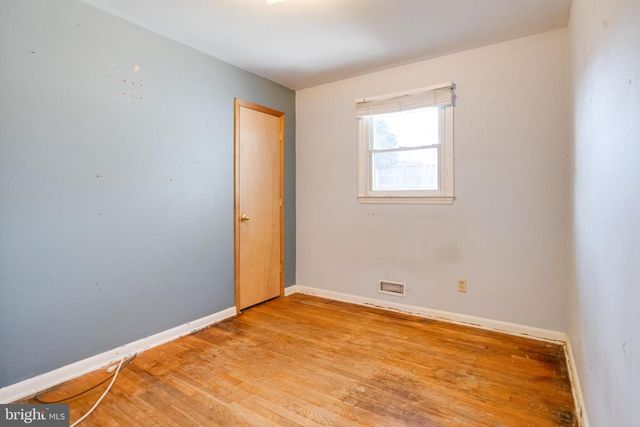 38 GLENDALE AVE, Glen Burnie, MD 21061