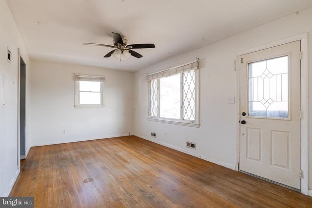 38 GLENDALE AVE, Glen Burnie, MD 21061