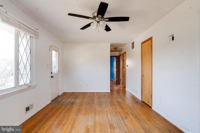 38 GLENDALE AVE, Glen Burnie, MD 21061