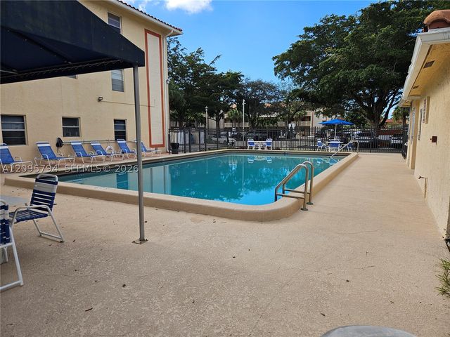 3282 NW 103rd Ter 205-A, Coral Springs, FL 33065
