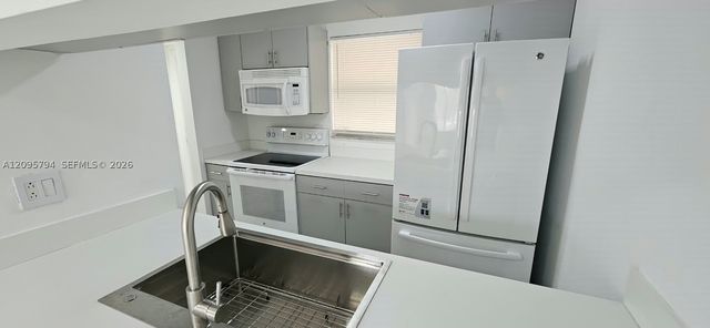 3282 NW 103rd Ter 205-A, Coral Springs, FL 33065