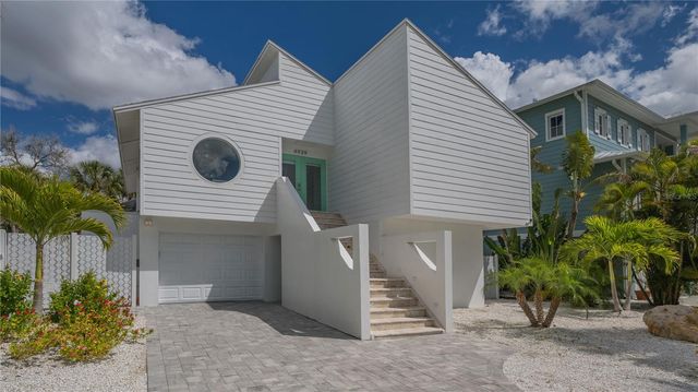 4939 COMMONWEALTH DRIVE, Sarasota, FL 34242