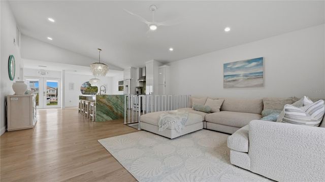 4939 COMMONWEALTH DRIVE, Sarasota, FL 34242